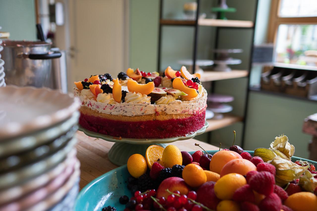 Torte mit Obst in der Patisserie Bergmann in Stelzendorf