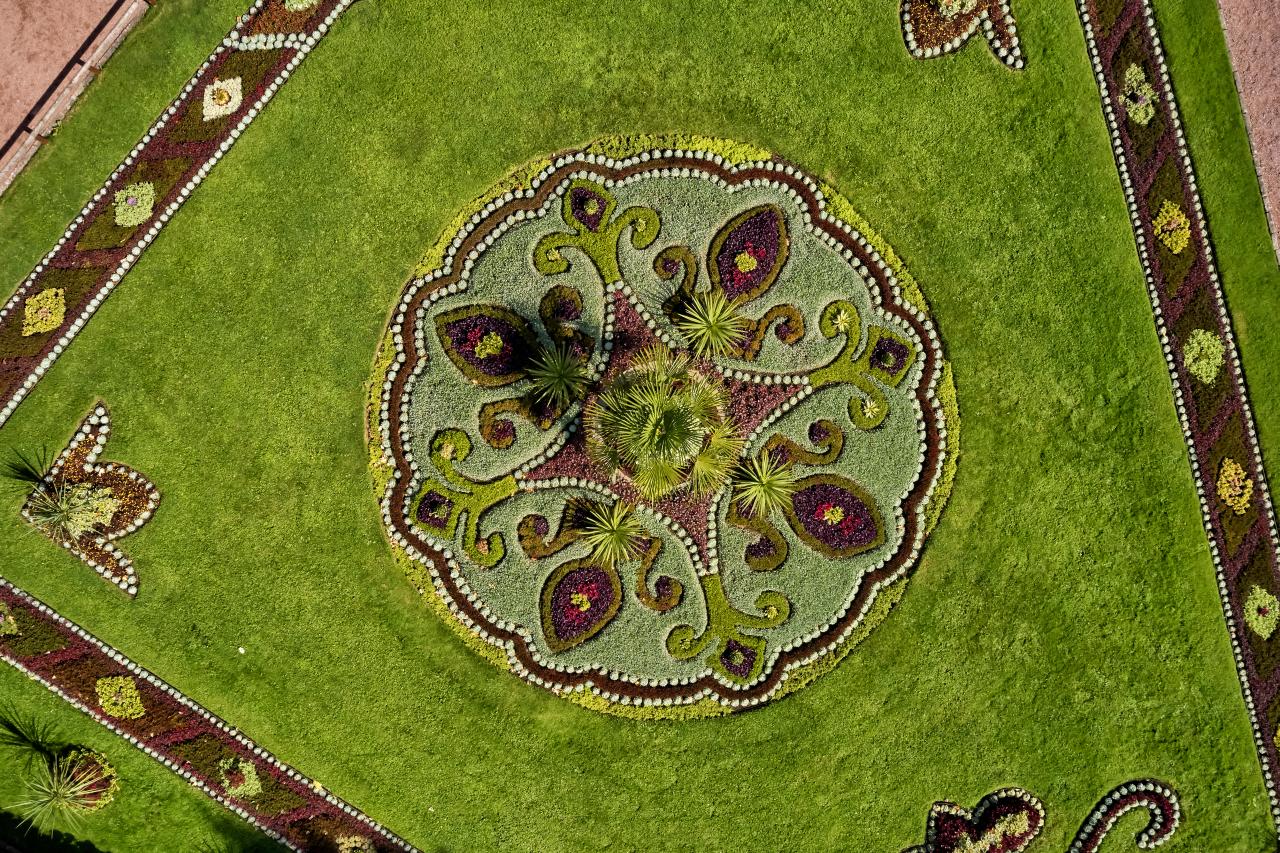 Altenstein Castle flowerbed